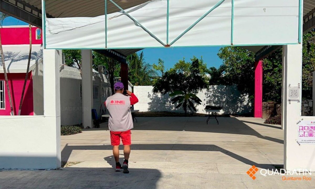 Tras balacera cierran casilla en Chetumal, hay 3 policías heridos