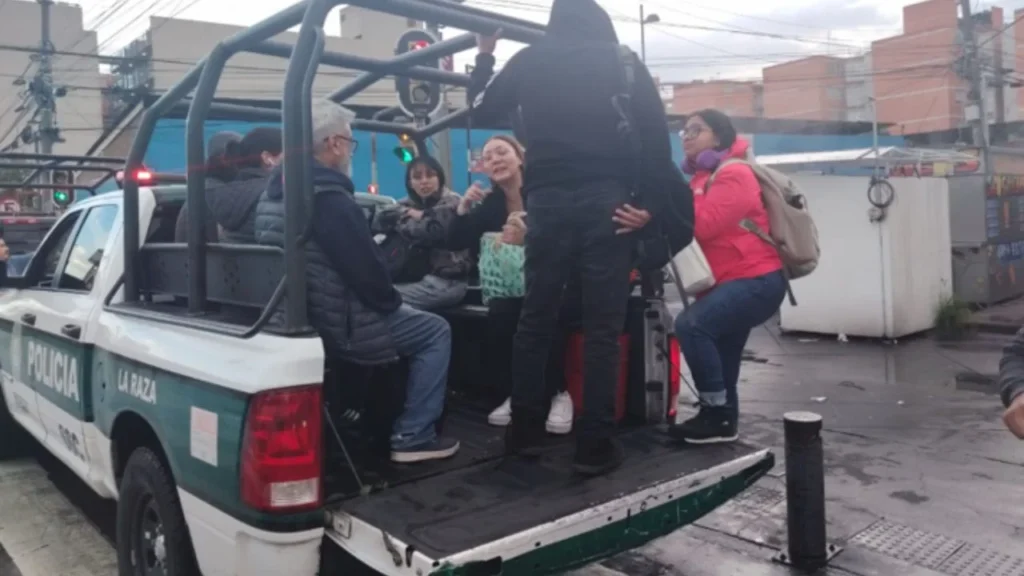 Traslado de pasajeros de la línea 8