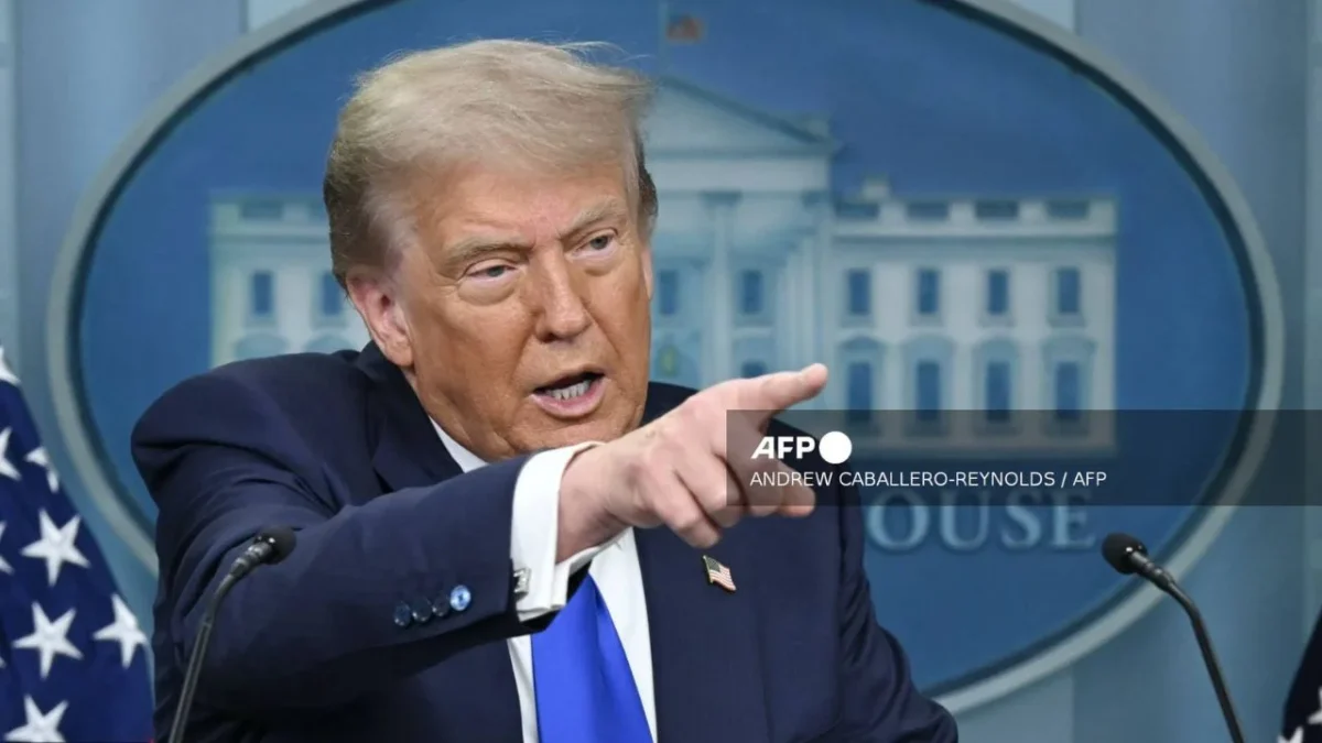 Donald Trump declaró que considerará "sin duda" bombardear de nuevo Irán, si inteligencia concluyen que continúa con actividades nucleares.