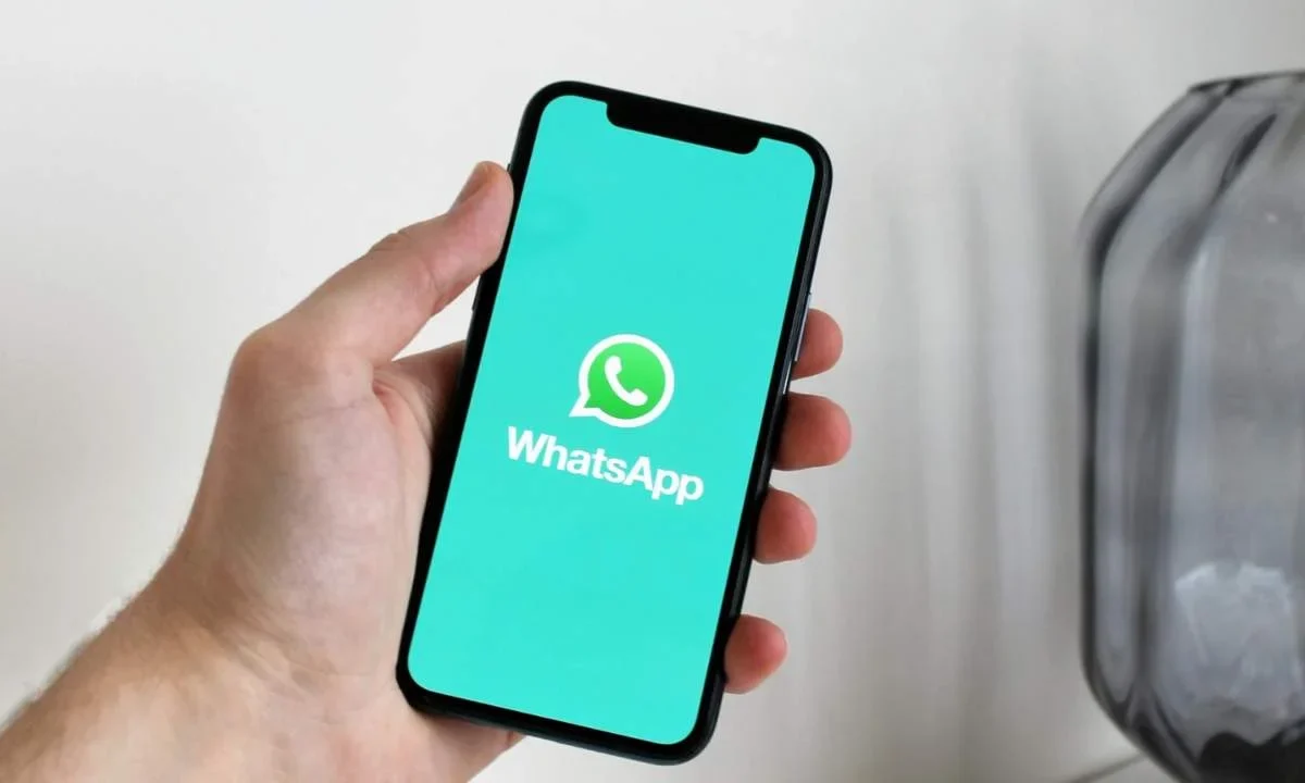 WhatsApp incluirá publicidad en pestaña Novedades