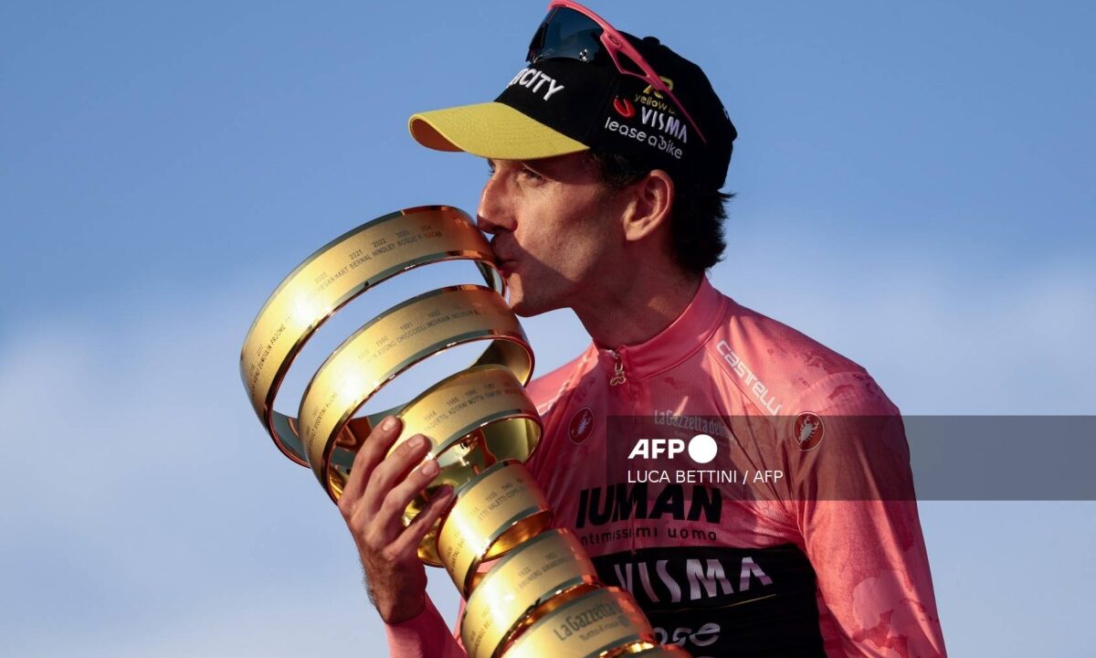 Simon Yates se proclamó campeón del Giro de Italia 2025