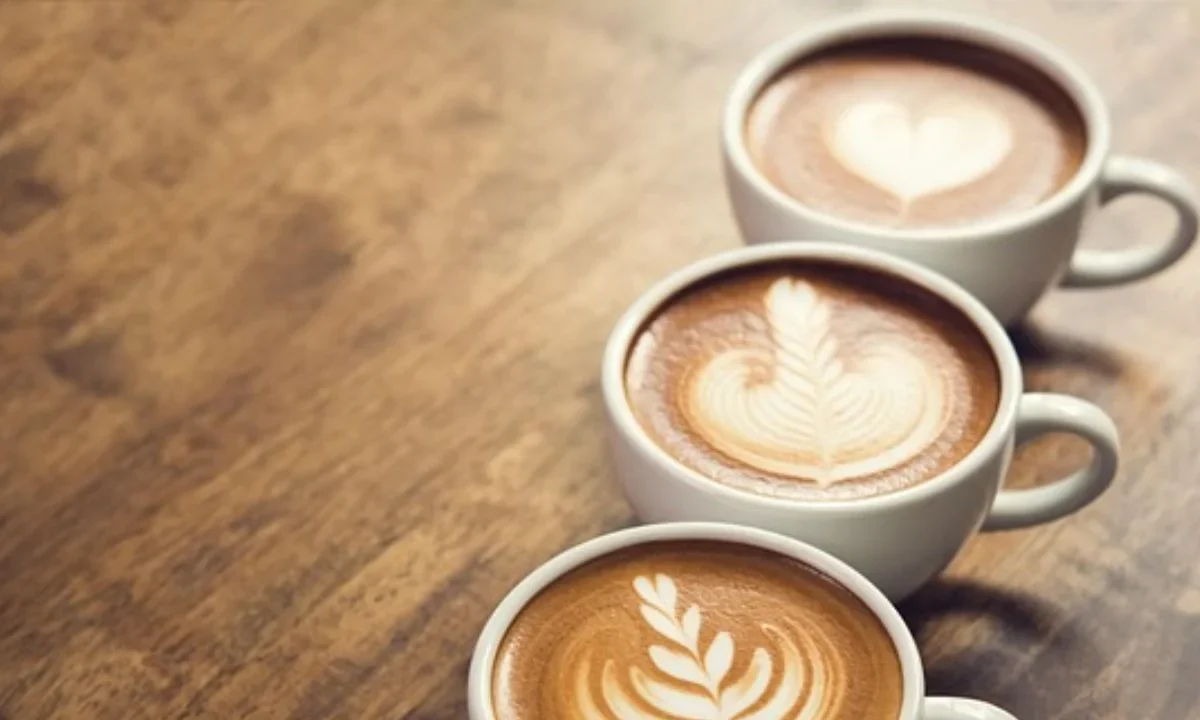 Es preferible tomar café acompañado de una comida para evitar la acidez
