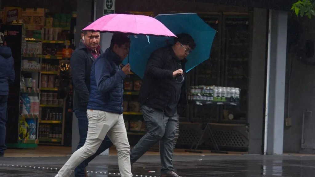 Activan alerta amarilla por lluvias fuertes y posible caída de granizo para este 17 de julio. Noticias en tiempo real
