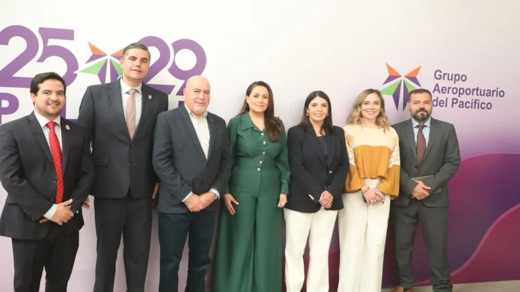 Actualmente el Aeropuerto Internacional de Aguascalientes ofrece 6 rutas nacionales y 4 internacionales