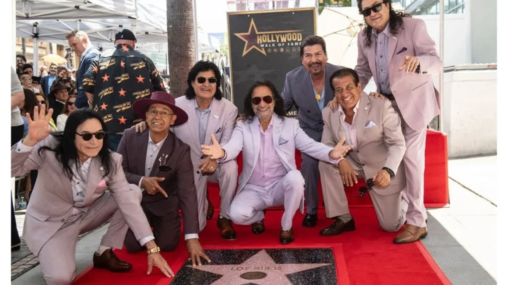Los Bukis dedican estrella en el Paseo de la Fama a los migrantes. Noticias en tiempo real