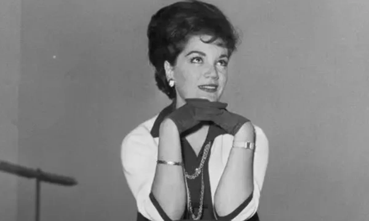 Connie Francis, quien dominó la música pop de los sesenta, muere a los 87 años