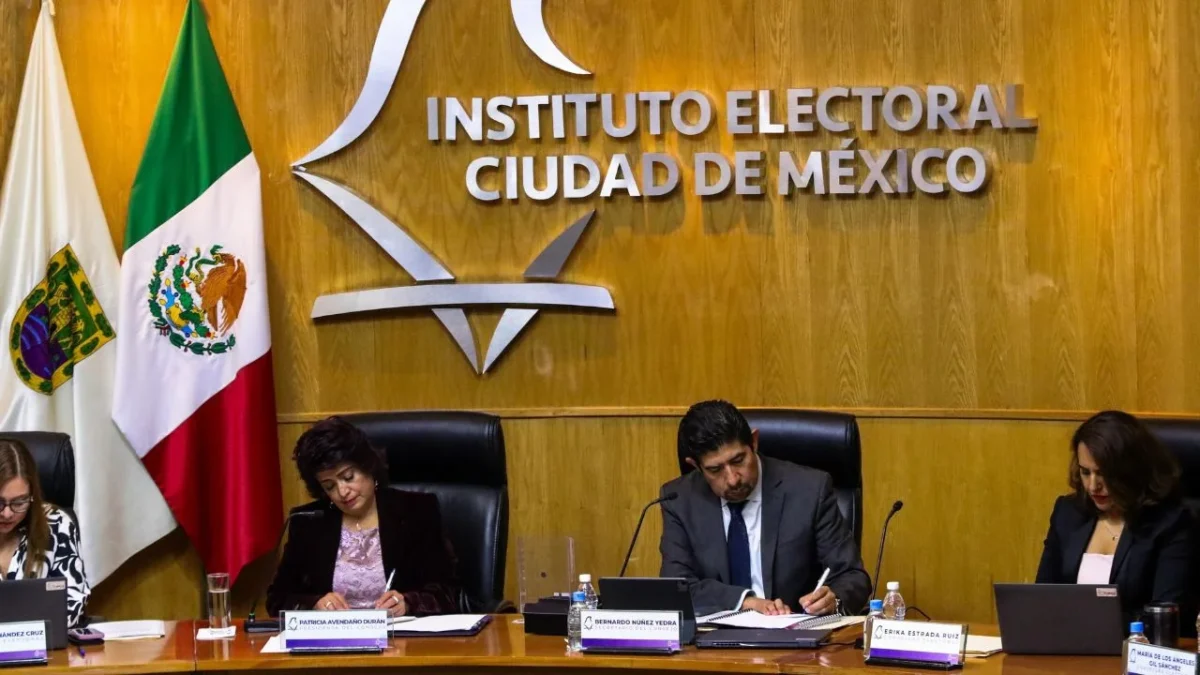 El PRD de la CDMX estalla vs el IECM; mantienen plantón