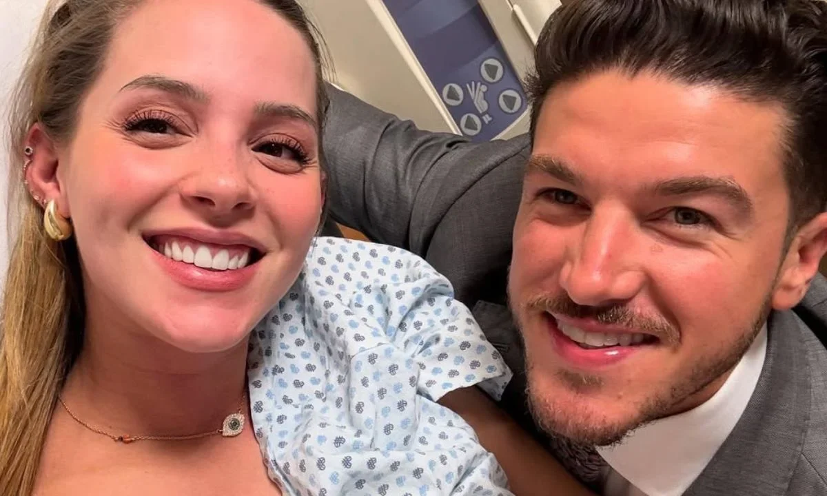 Nace Isabel, segunda hija de Mariana Rodríguez y Samuel García
