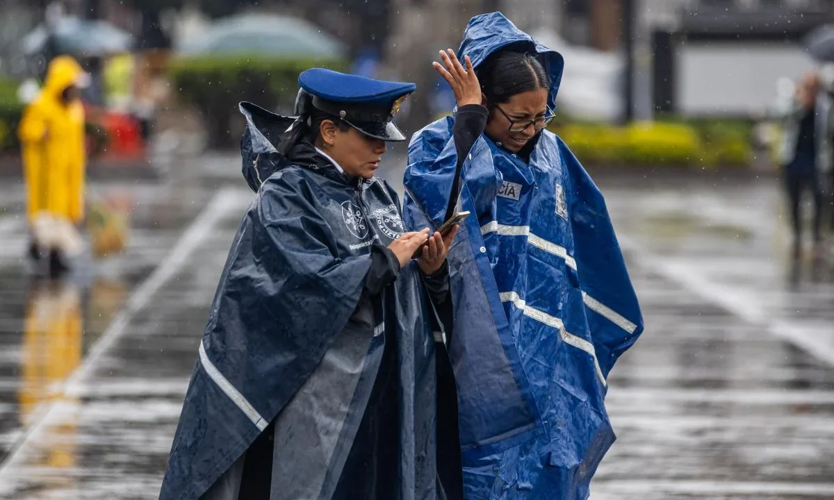 La SGIRPC activó la alerta amarilla por caída de lluvia fuerte y granizo en ocho alcaldías de la CDMX para la noche de este jueves.