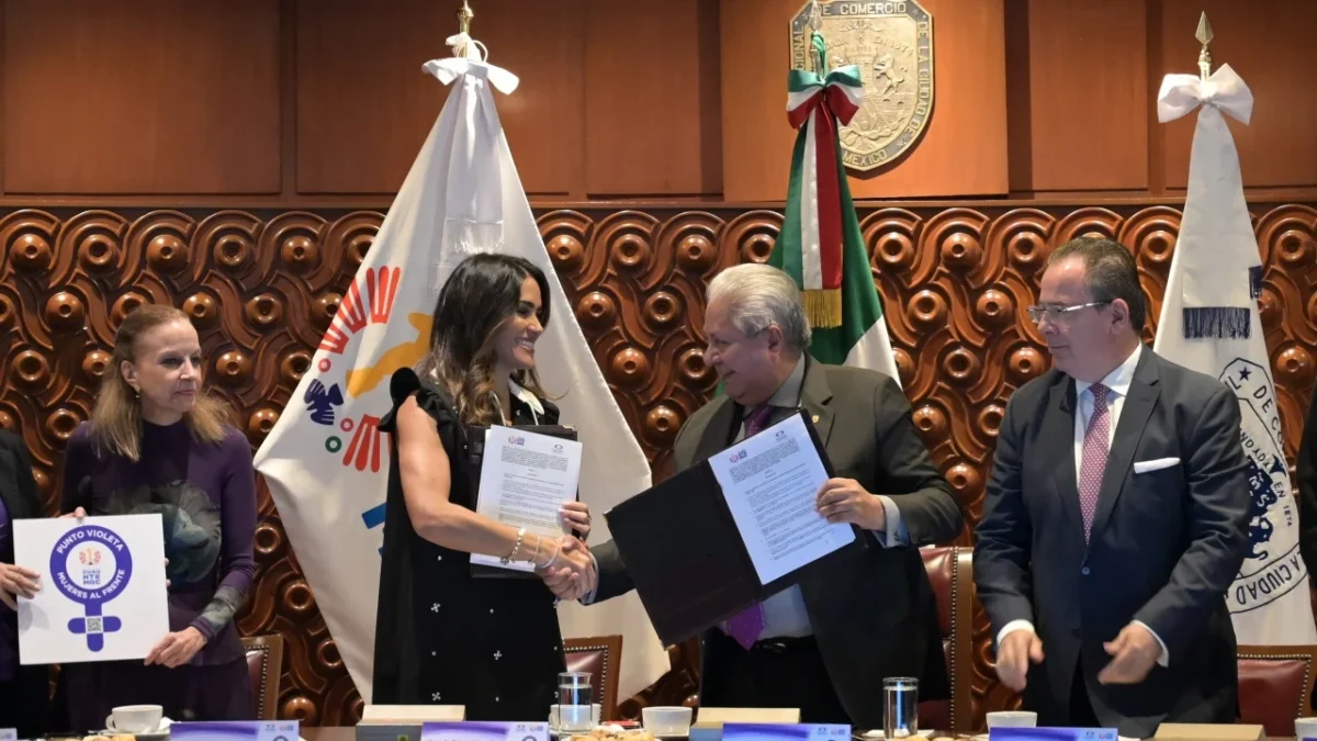 La alcaldesa Alessandra Rojo de la Vega inaugura un nuevo Punto Violeta en instalaciones de Canaco CDMX.