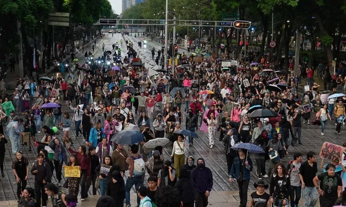 Autoridades de la CDMX alistan protocolo preventivo para evitar destrozos durante la próxima marcha contra la gentrificación.