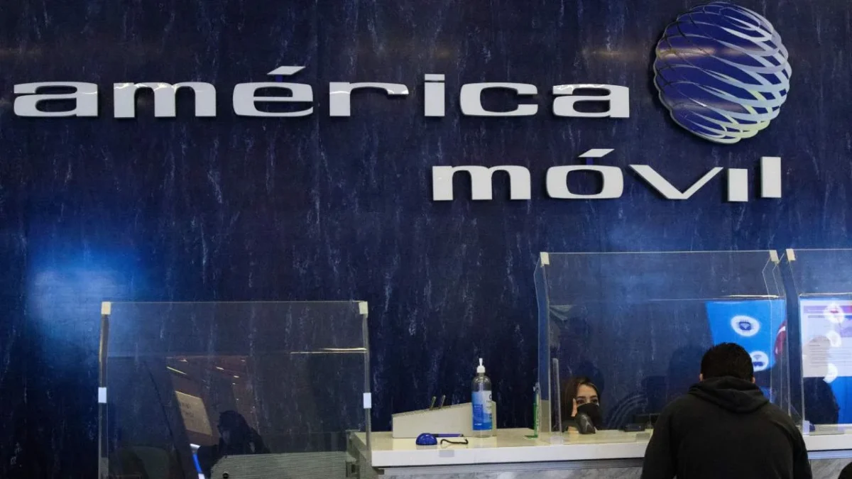 La firma de telecomunicaciones América Móvil reporta utilidades de operación por 47 mil millones de pesos.