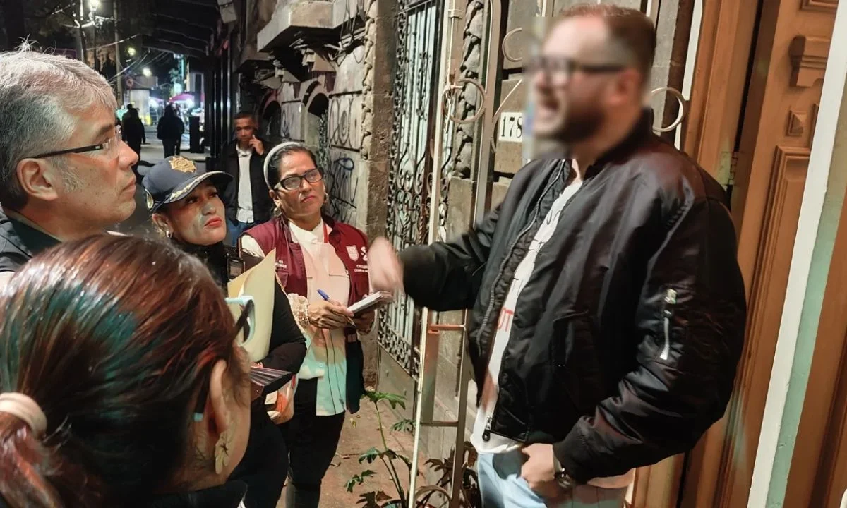 Tras los actos vandálicos registrados en establecimientos de las colonias Roma, Juárez y Condesa, por la marcha anti gentrificación, autoridades capitalinas visitaron a los dependientes para refrendar su apoyo; aseguraron que mantendrán el diálogo con ellos.