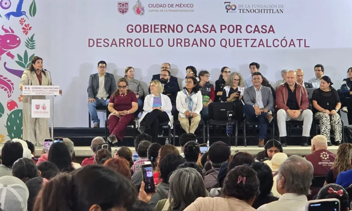 Clara Brugada informó que los apoyos sociales tendrán continuidad en la CDMX y se implementarán algunos nuevos para estudiantes y mujeres.