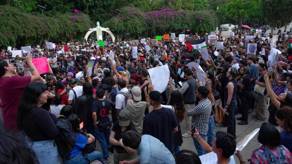 Brugada anuncia protocolo de acompañamiento en marcha contra la gentrificación. Noticias en tiempo real