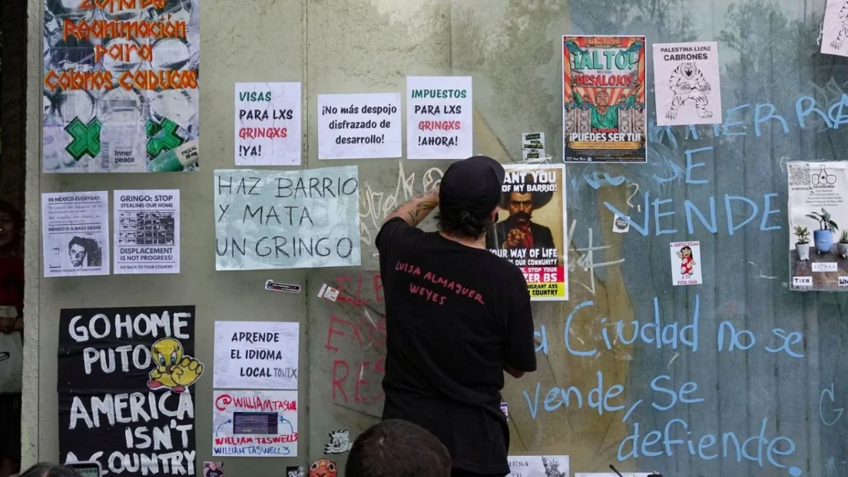 Clara Brugada condenó las expresiones y agresiones xenófobas que se suscitaron durante la marcha anti gentrificación en la CDMX.