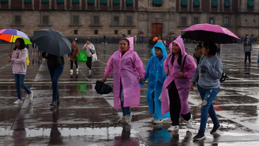 alerta amarilla por pronóstico de lluvia y granizo en la capital