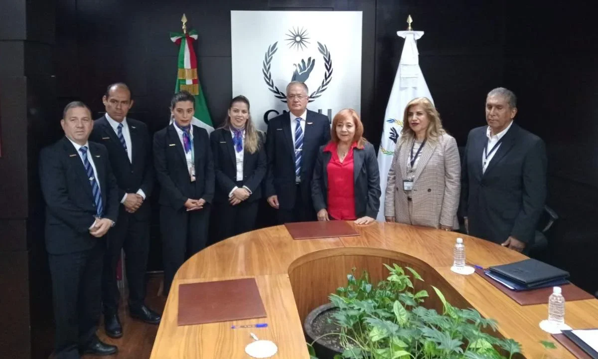 La CNDH y el Grupo Marina firman un convenio por la inclusión y los derechos humanos.