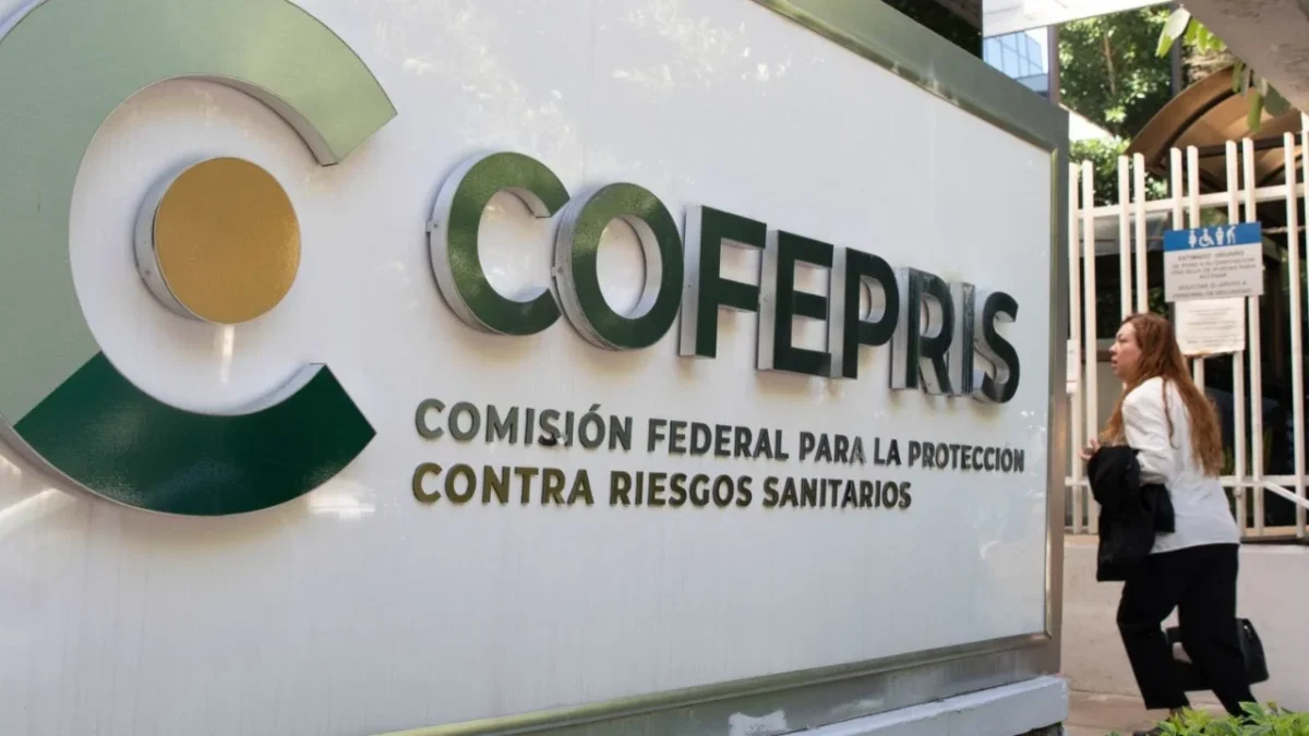La Cofepris usará vía regulatoria abreviada para vacunas, genéricos y biotecnológicos.