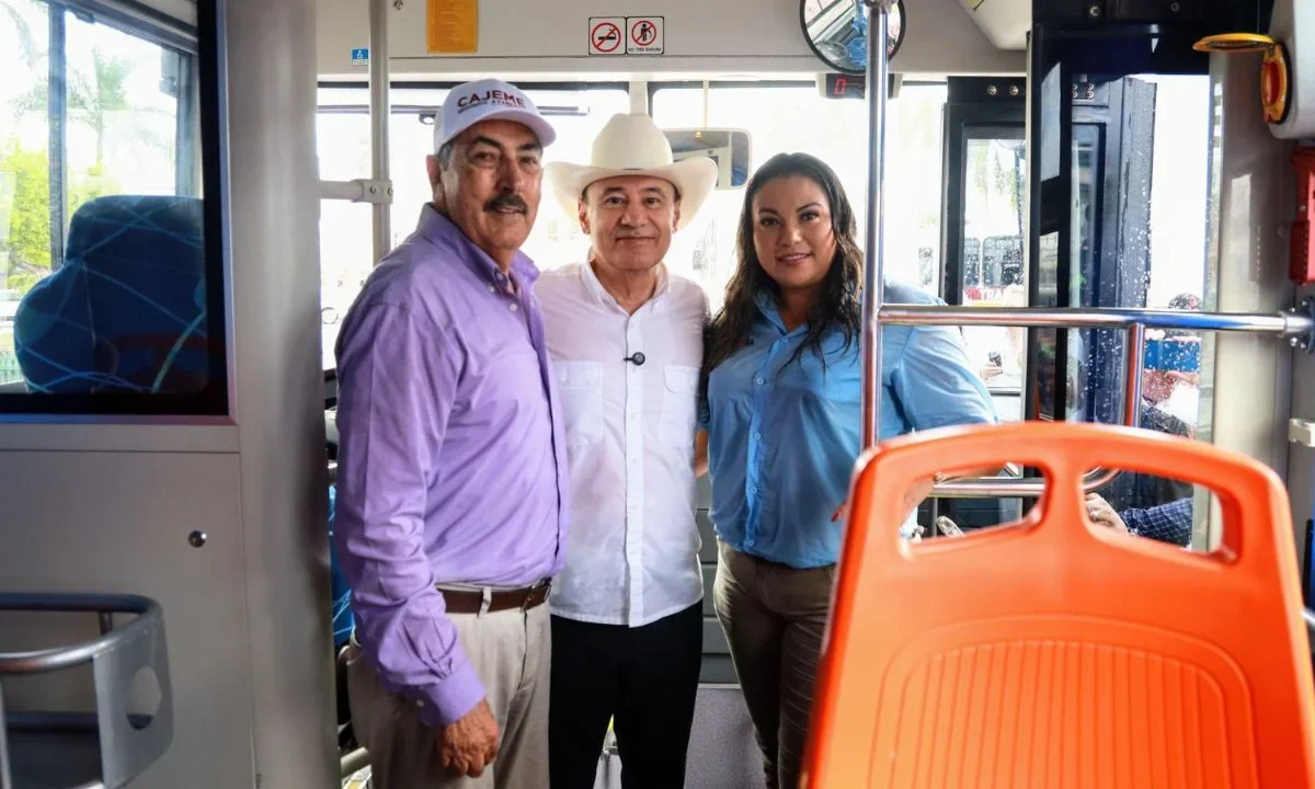 En su gira de trabajo por Ciudad Obregón, Durazo entregó vialidades rehabilitadas, transporte renovado y apoyos económicos a habitantes.