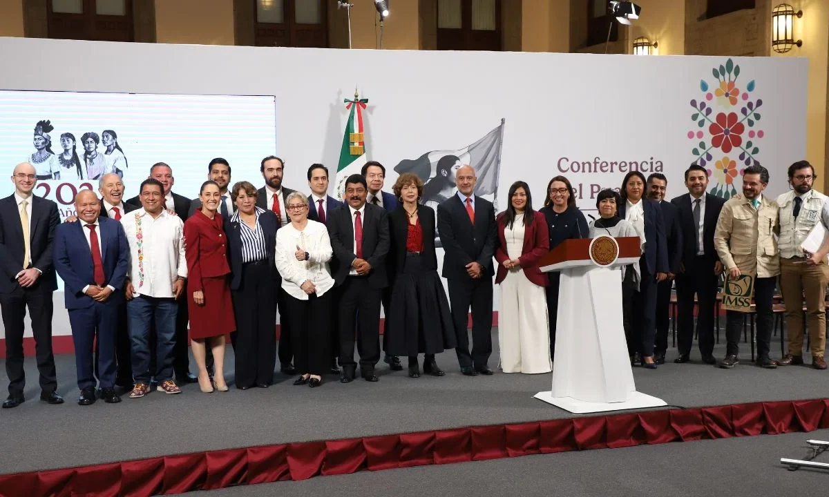 La Presidenta resaltó que el objetivo del plan integral también es mejorar el acceso al agua potable, la pavimentación, el sector salud y la educación.