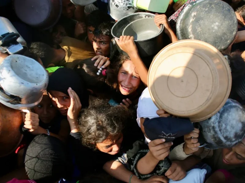 Crece el horror en Gaza mientras EU impulsa corredor