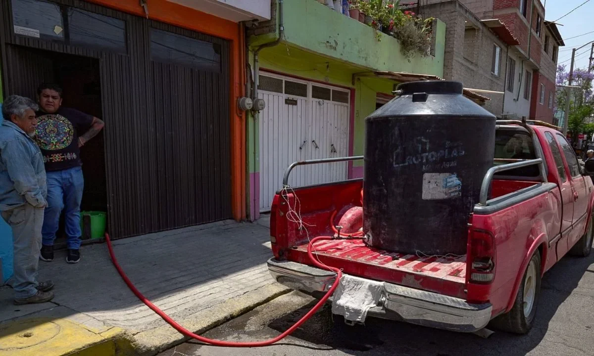 Propone PAN 10 años de prisión por huachicoleo de agua en CDMX