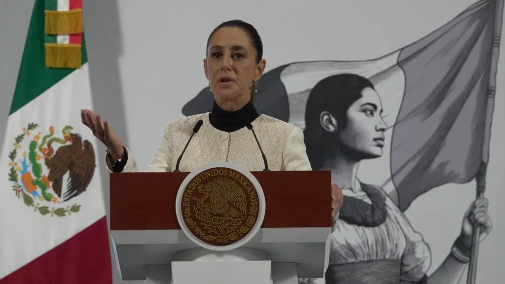 La presidenta Claudia Sheinbaum durante una de sus conferencias mañaneras.