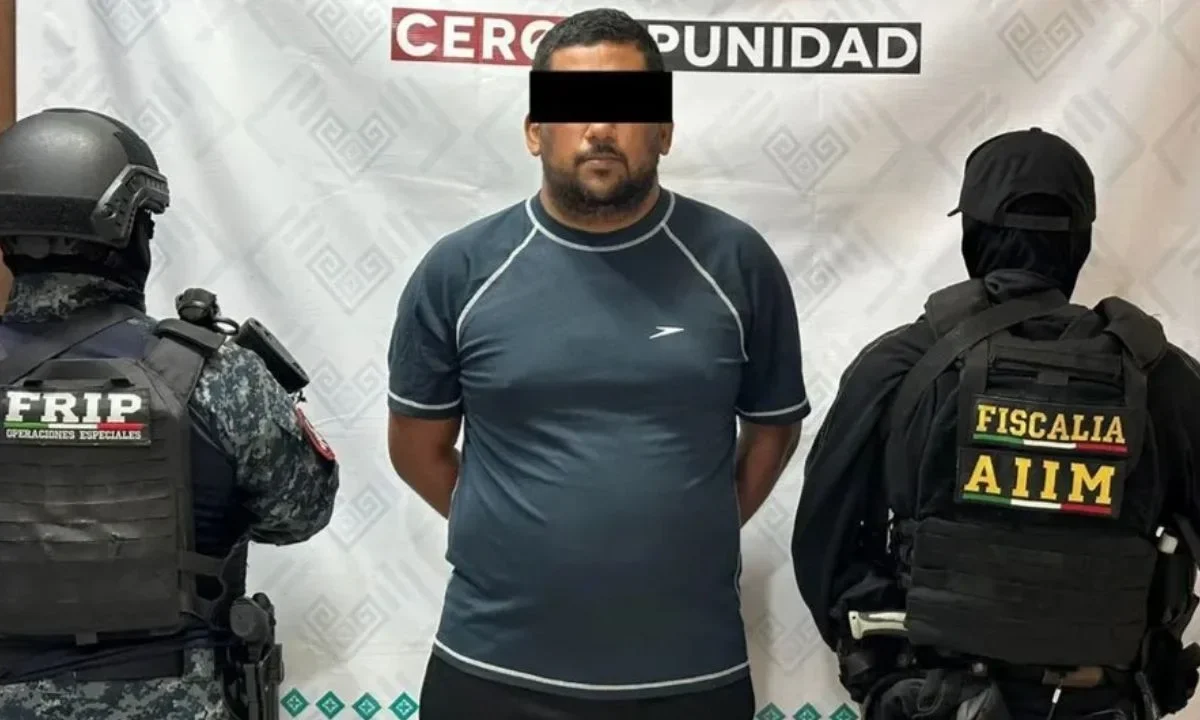 La Fiscalía de Chiapas confirmó la detención de José “N”, maestro de la preparatoria “Felipe Carrill Puerto”, de Pijijiapan.
