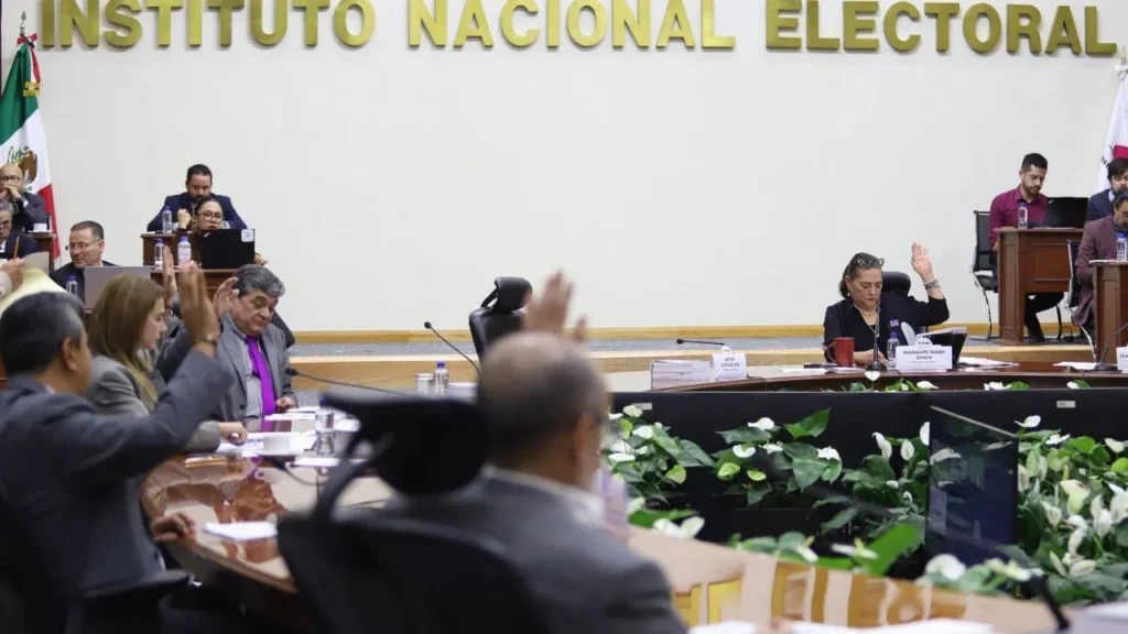 El Consejo General del INE analizará multas por más de 64 millones de pesos a partidos políticos por anomalías en el pago de impuestos.