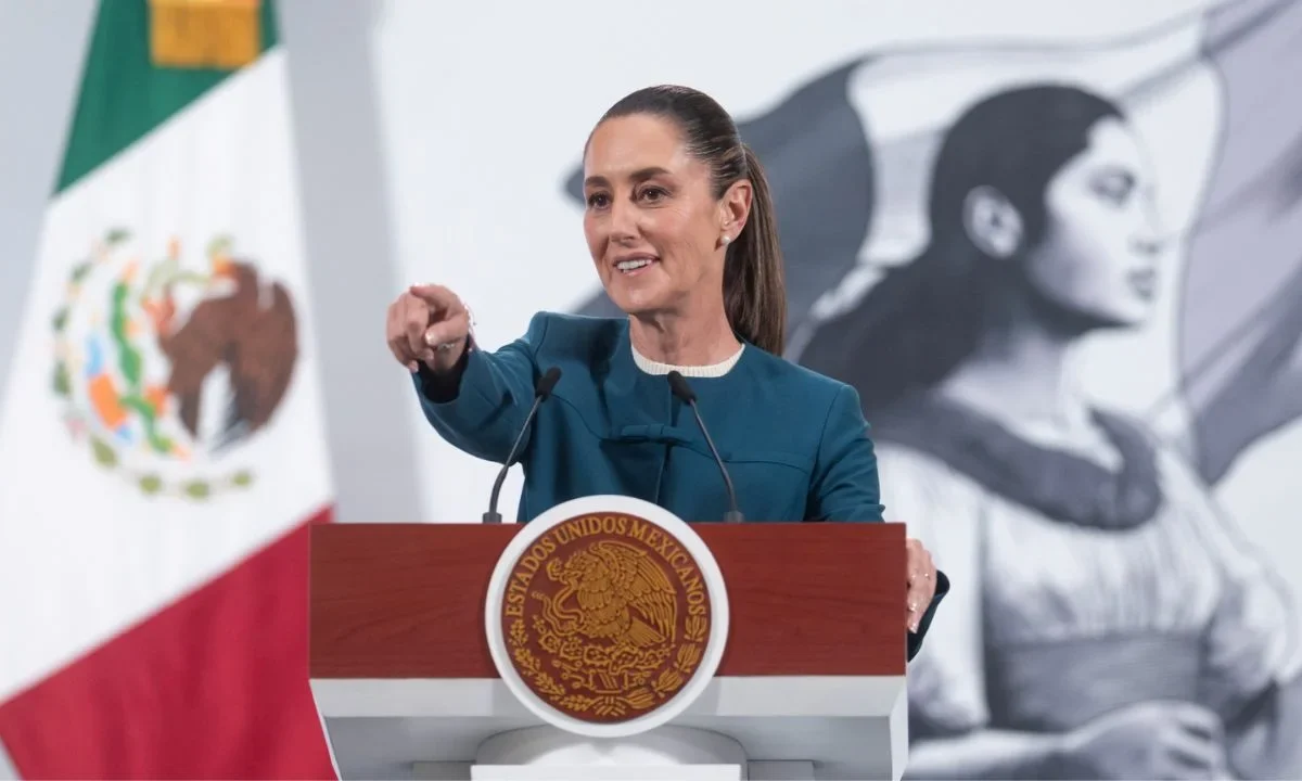 El poder se ejerce con humildad: Sheinbaum sobre viajes de funcionarios de la 4T