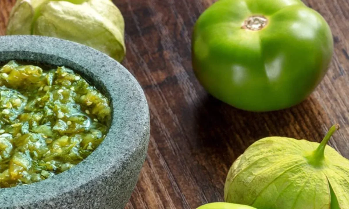 Mira el precio del tomate verde, según Profeco