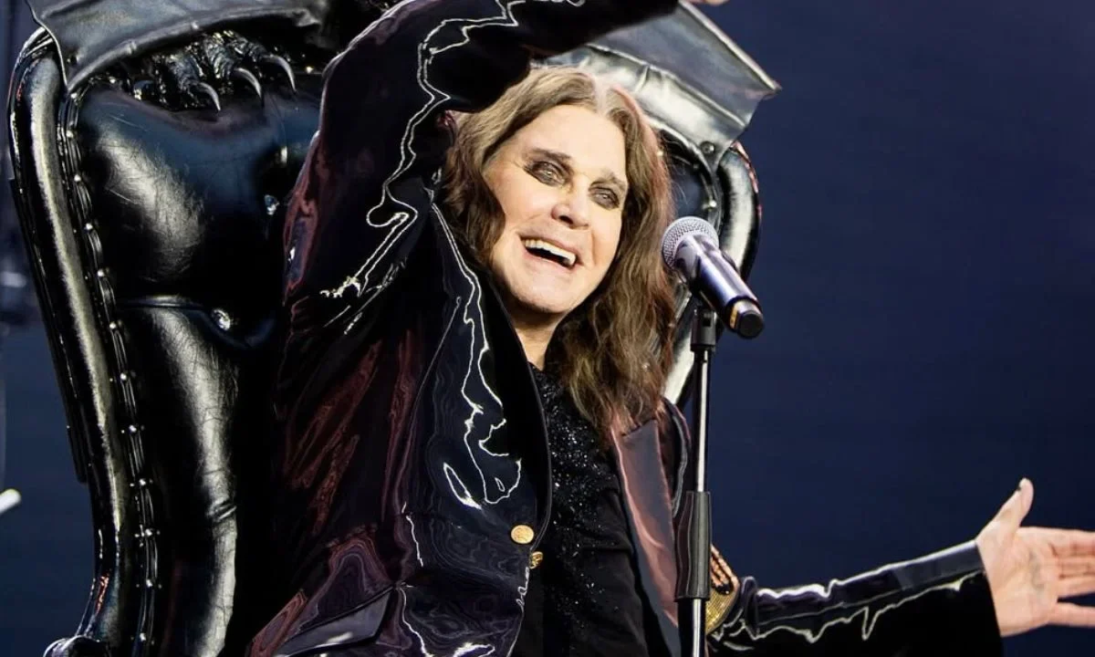 El mundo de la música está de luto ante el fallecimiento de Ozzy Osbourne, una de las figuras más emblemáticas del heavy metal.