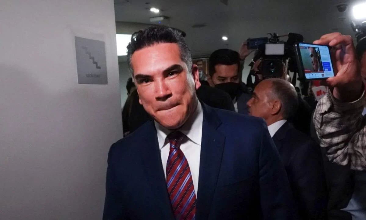La Fiscalía Anticorrupción de Campeche pidió a la Cámara de Diputados el desafuero del senador Alejandro “Alito” Moreno.