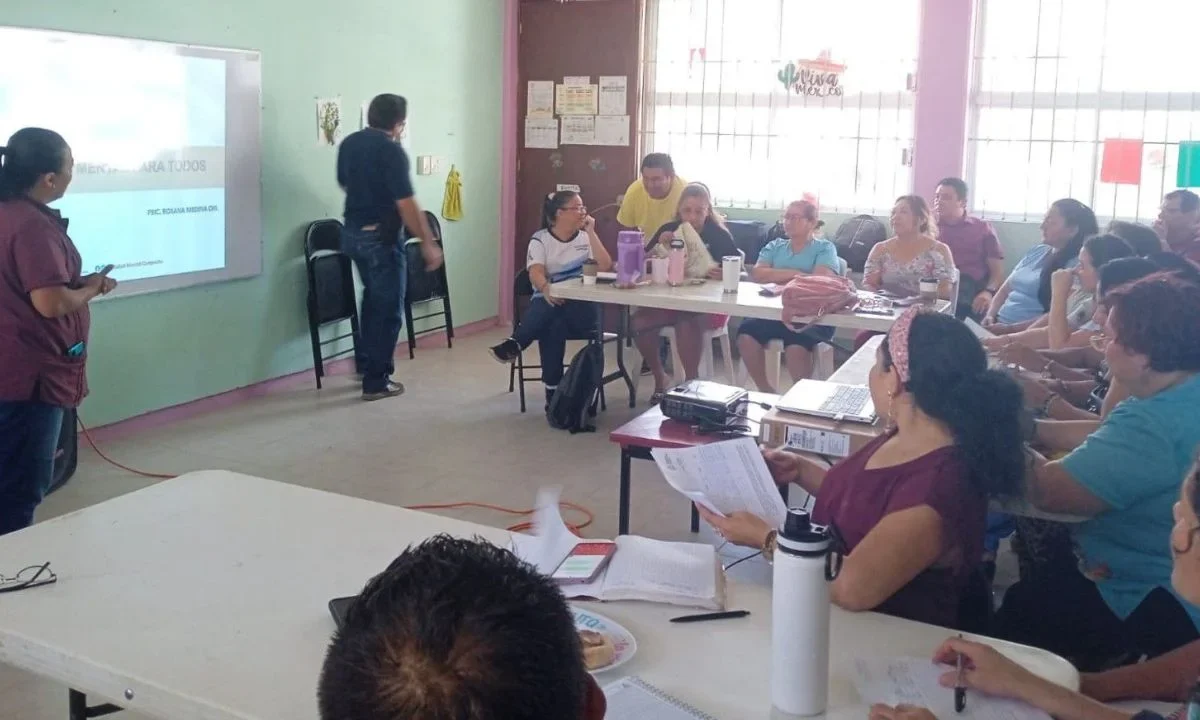 Capacitan al personal del CAPANNA para fortalecer el bienestar emocional de los campechanos.