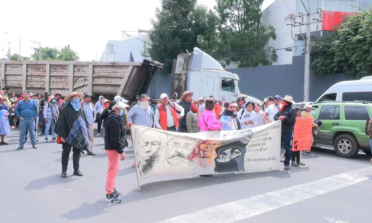 300 habitantes de Cherán participaron en las manifestaciones que realizaron ayer