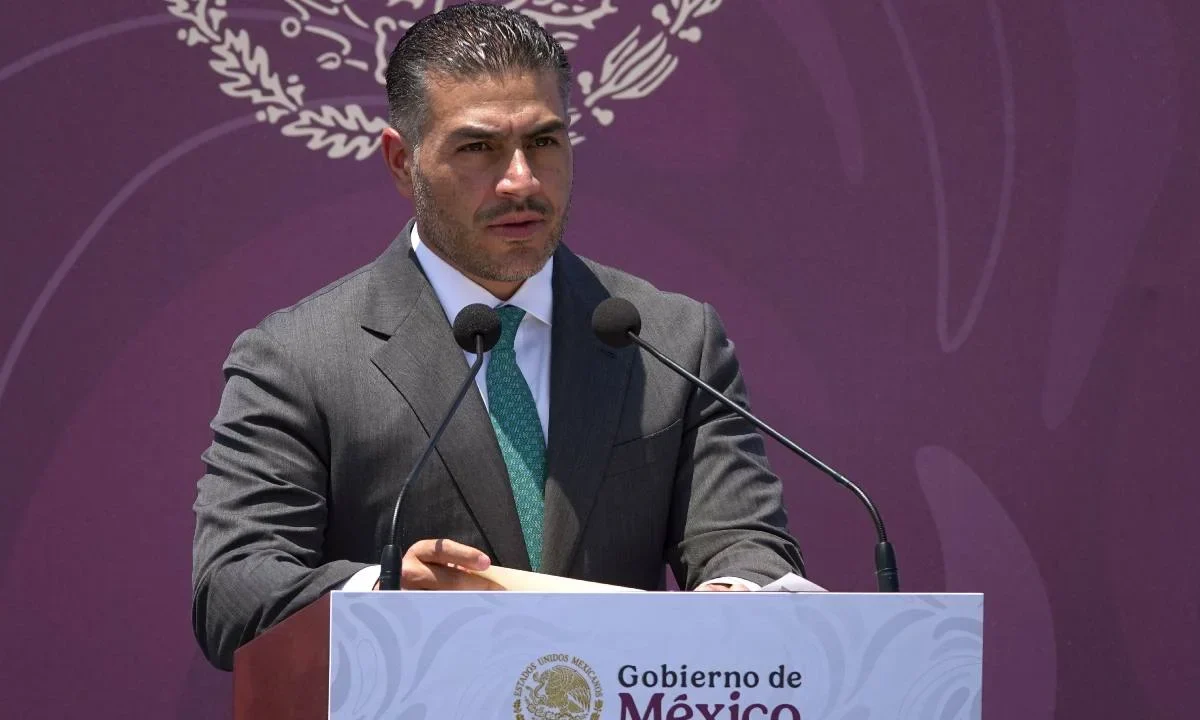 Omar García Harfuch rechaza la versión que menciona que la Marina y la FGR protegieron a un huachicolero.