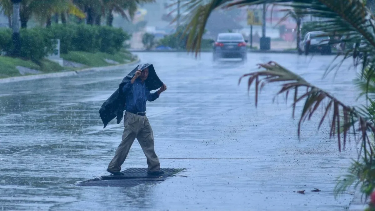 El Huracán Flossie se acerca a las costas de Jalisco, Colima y Guerrero como categoría 3 según el reporte de las 21:00 horas de la Conagua.
