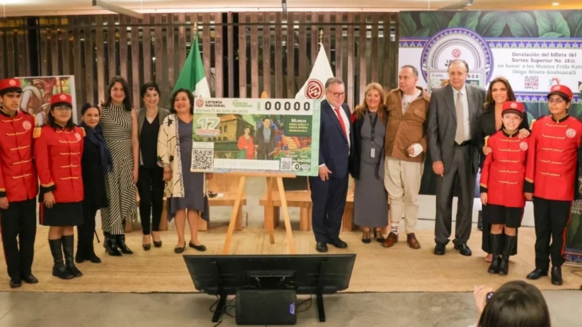 En el Anahuacalli, se realizó la develación del billete del Sorteo Superior 2851 de Lotería Nacional en honor a Frida Kahlo y Diego Rivera.