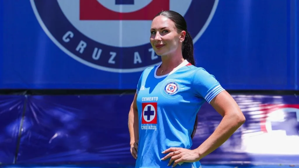 Leighanne Robe llega a reforzar al Cruz Azul Femenil. Noticias en tiempo real