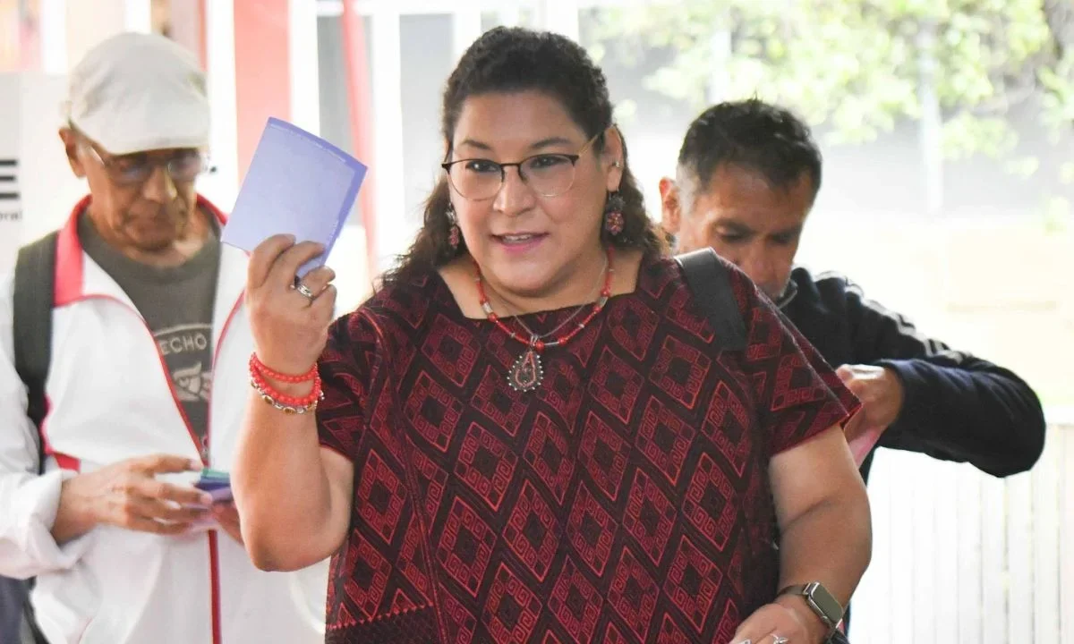 Lenia Batres propone establecer revocación de mandato para juzgadores electos, incluidos los próximos ministros de la Corte.