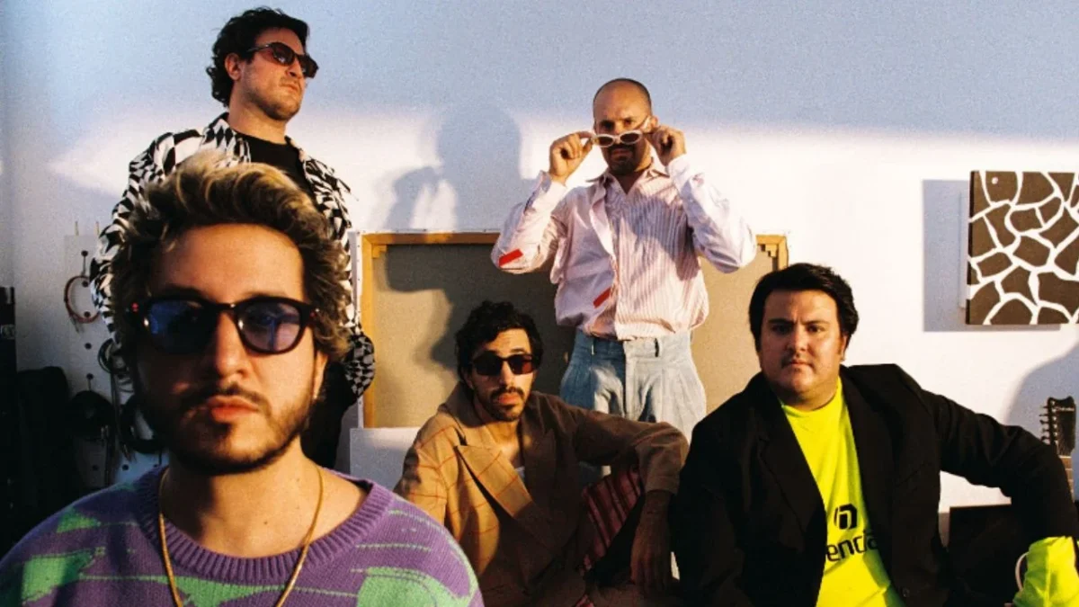 El nombre de la banda se dio porque el vocalista, Santiago Casillas, soñaba con ser rapero y se guió de una figura religiosa de Jesús.