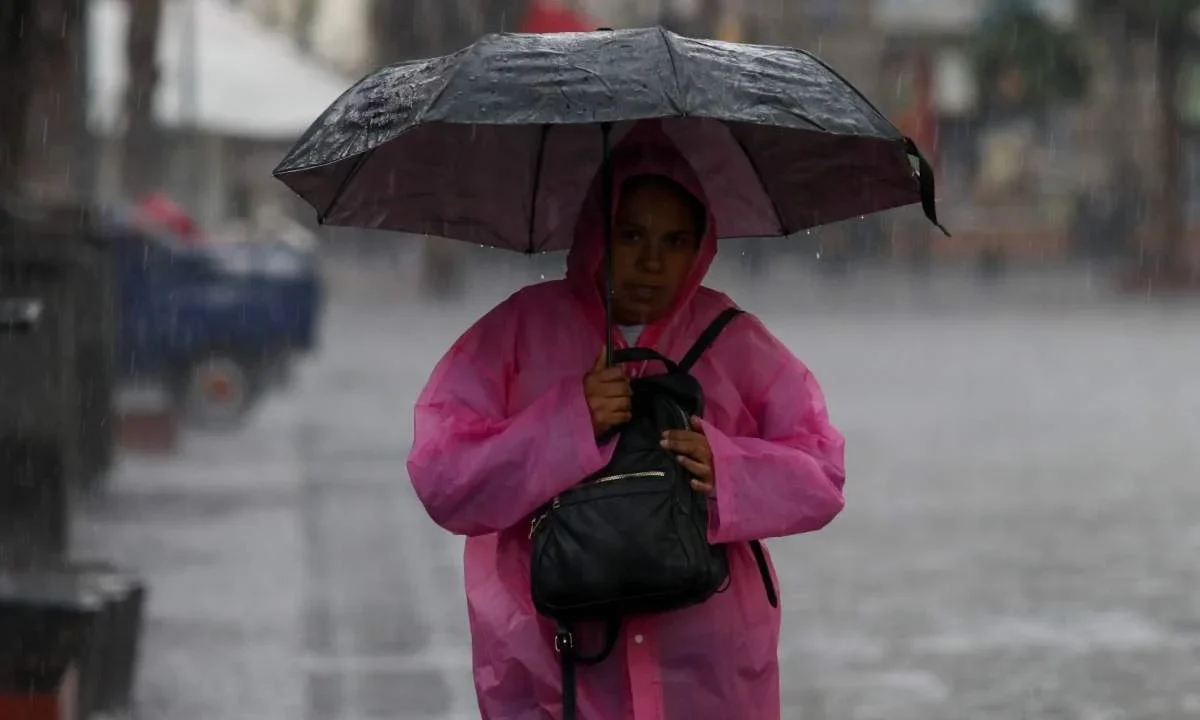 Lluvias fuertes y calor extremo para el clima hoy, toma precauciones