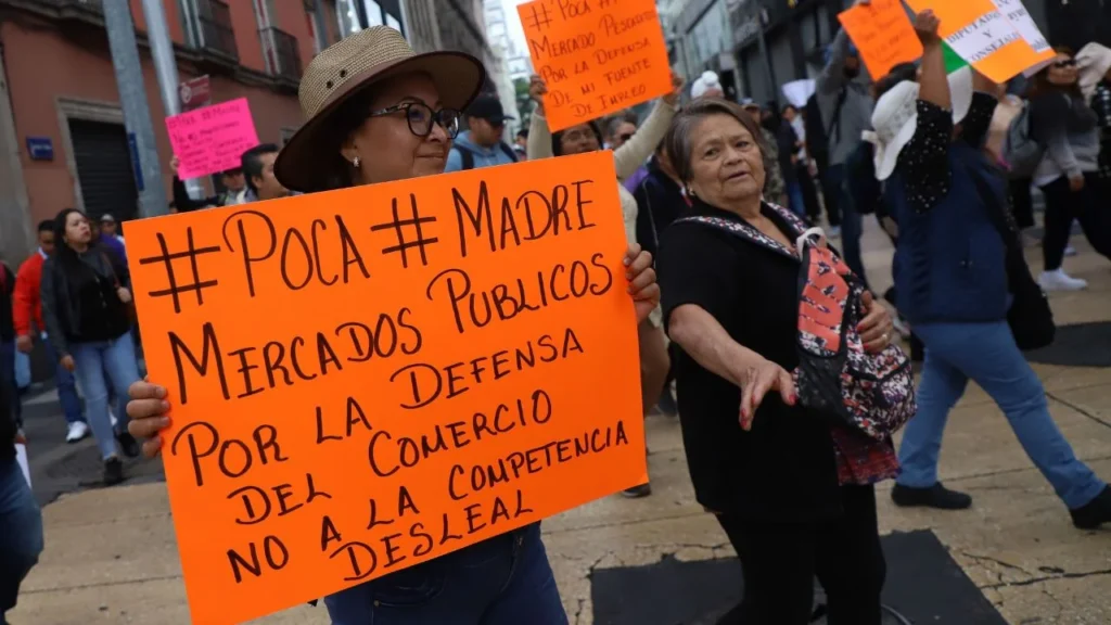 Locatarios de Mercados Públicos colapsan la CDMX con bloqueos