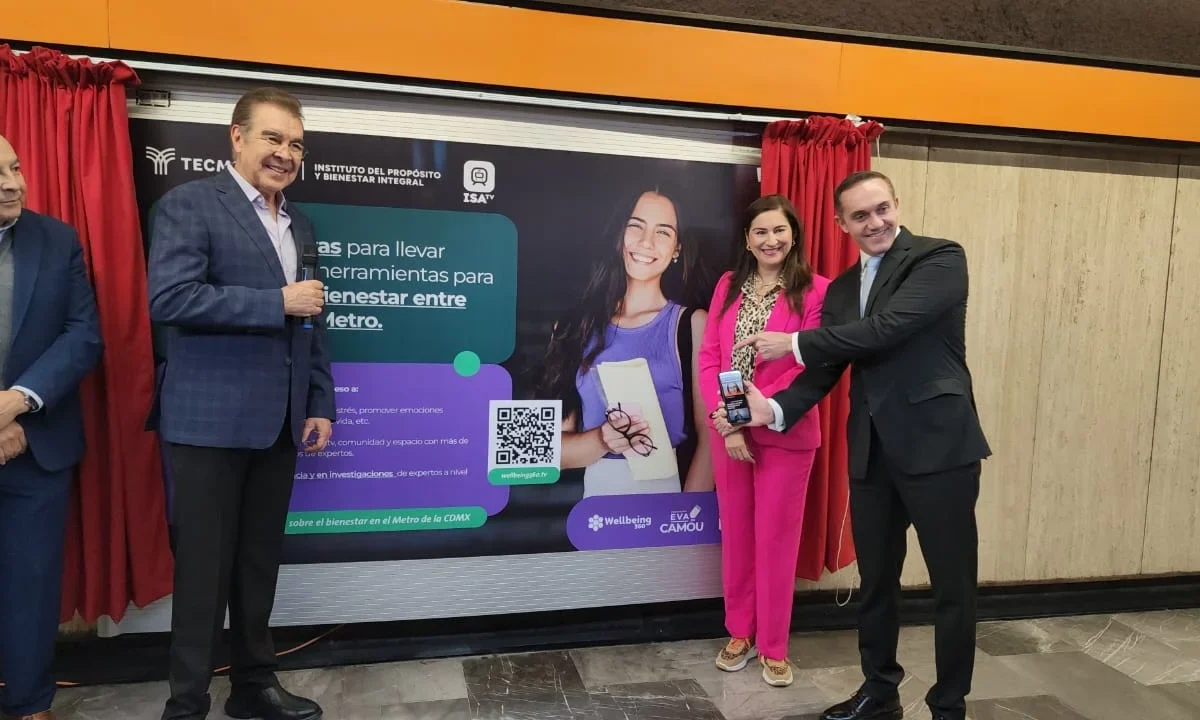 Adrián Rubalcava presenta la campaña Bienestar 360 en instalaciones del Metro.