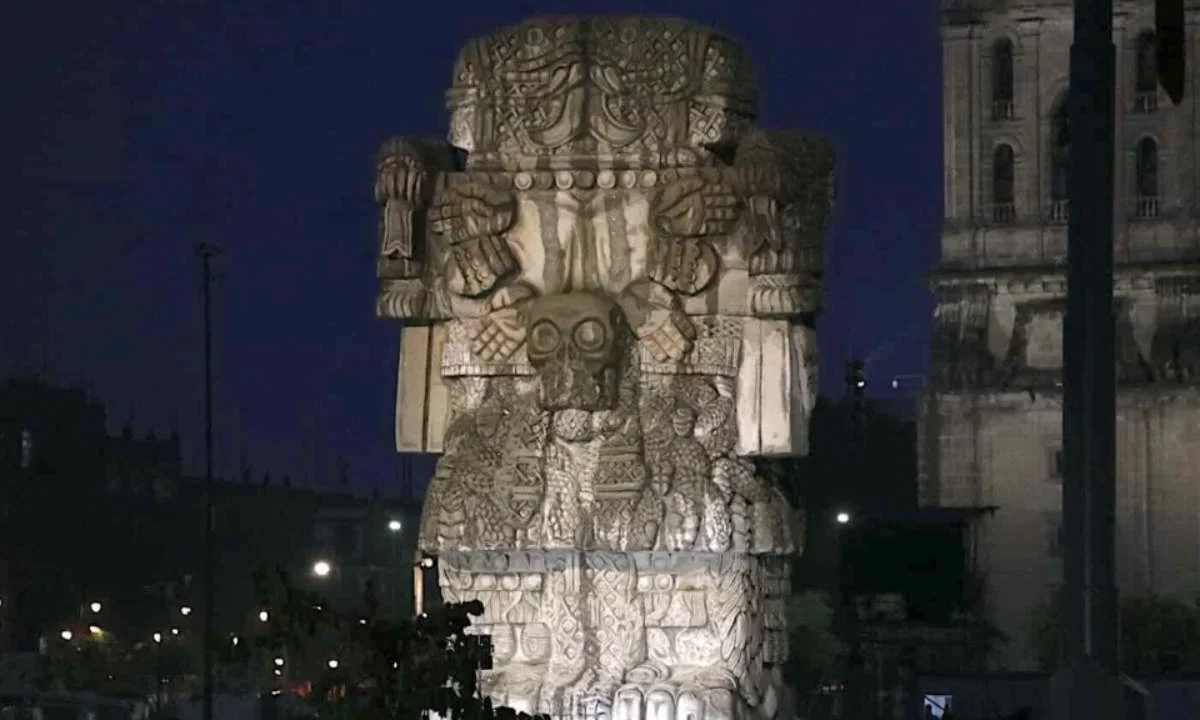 700 años de historia se celebran con videomapping en el Zócalo