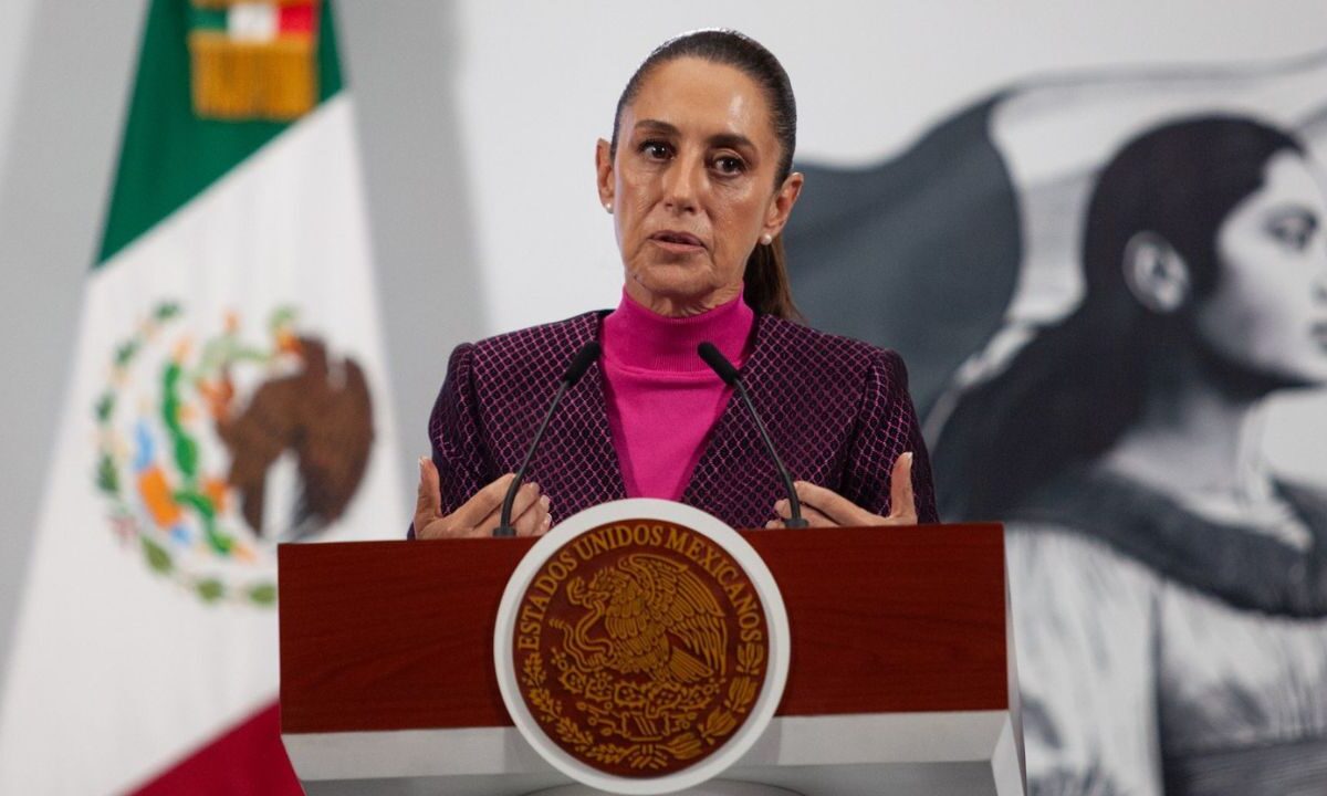 La presidenta Claudia Sheinbaum informó que México abrirá una mesa de diálogo con Estados Unidos para encontrar una solución al nuevo conflicto de aviación entre ambos países.