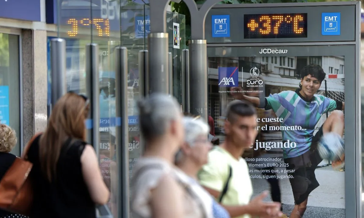 Un niño de dos años murió el martes en Valls, en la provincia catalana de Tarragona, tras permanecer varias horas en un coche aparcado al sol, en medio de la ola de calor que afecta a España, informó la policía a la AFP.