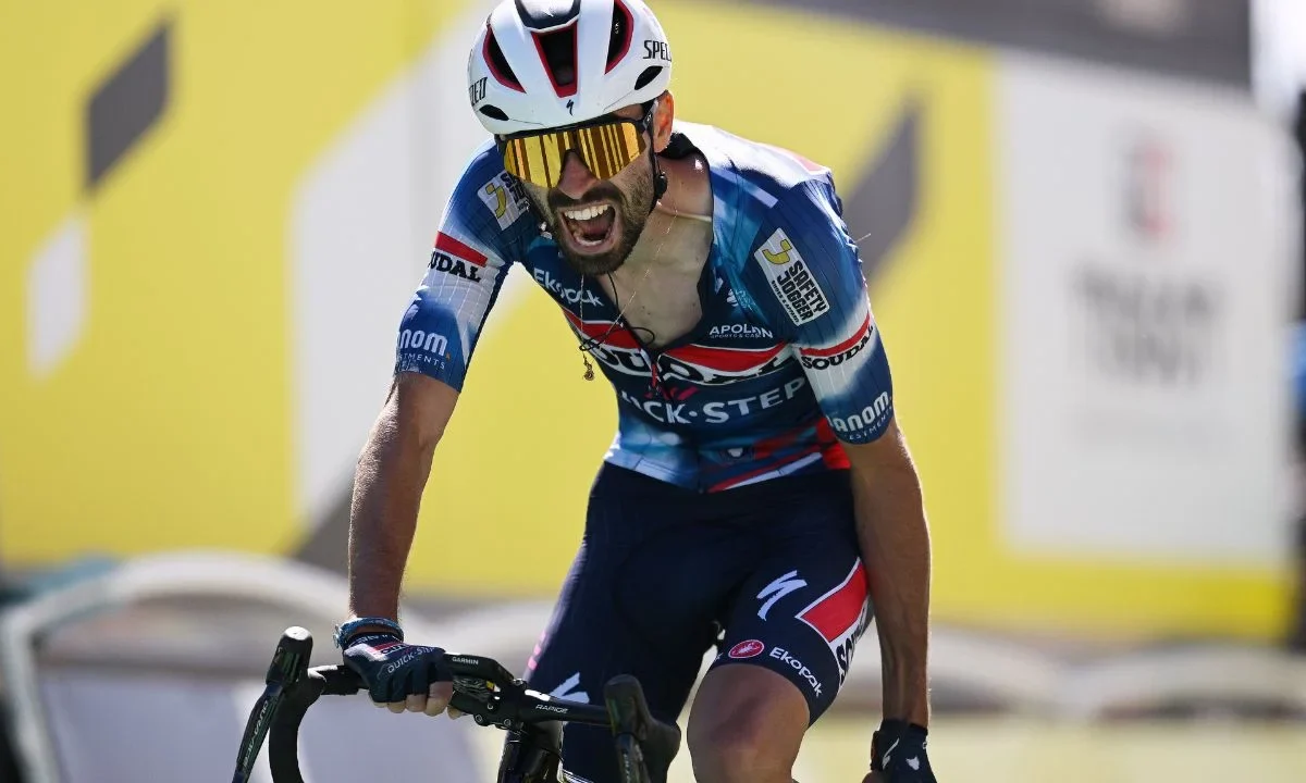 Valentin Paret-Peintre logró el primer triunfo francés en el Tour al ganar la etapa 16 en Mont Ventoux, su mayor victoria como profesional.