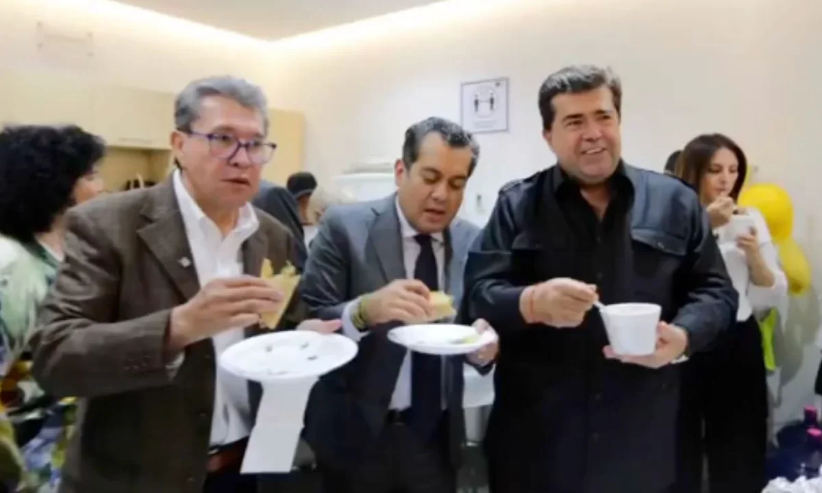 Pedro Haces, coordinador de Operación Política de Morena, celebró su cumpleaños junto a la prensa de San Lázaro, con barbacoa.